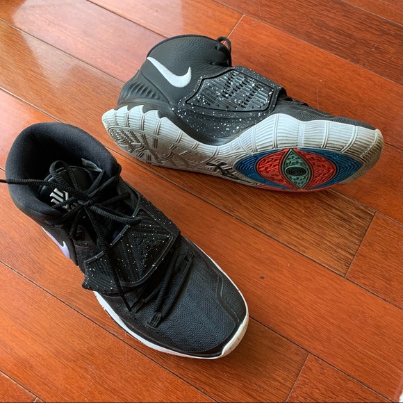 Nike Shoes | Nike Kyrie 6 Basketball Shoes 10.5 Mens Black | Color: Black/White | Size: 10.5 | Julialu's Closet